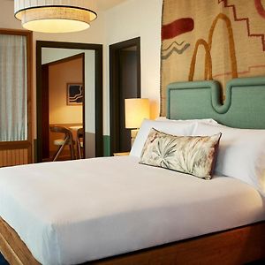 Kamer met een King Size Bed